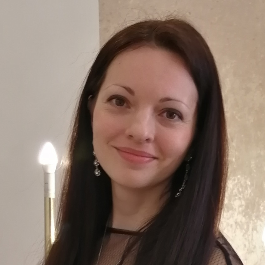 8853 Юлия 8853 Юлия